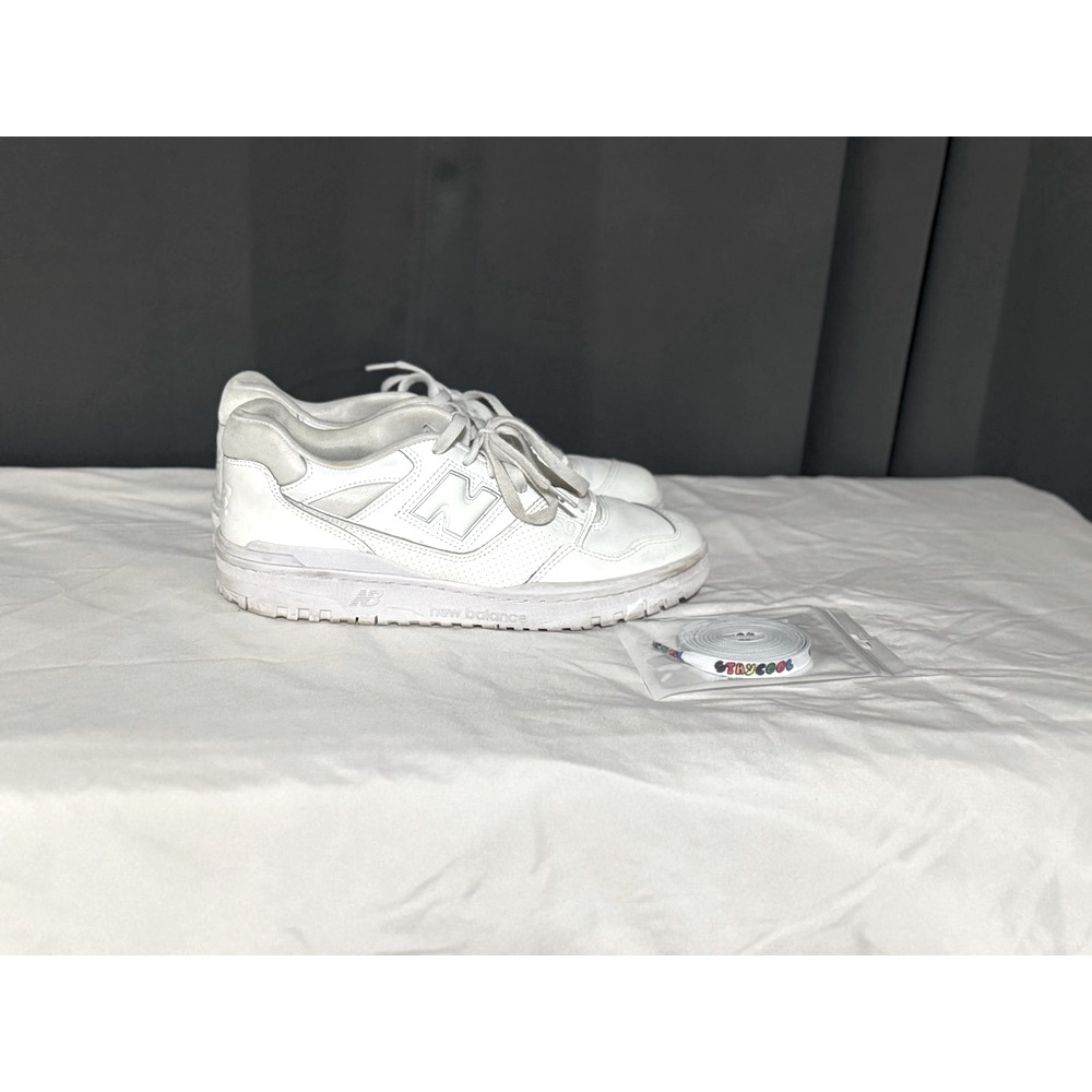 New balance men's size 11 white w/stay cool laces
